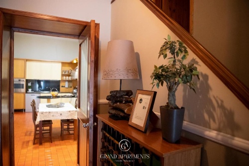 Grandapartments via Duomo Napoli image 8